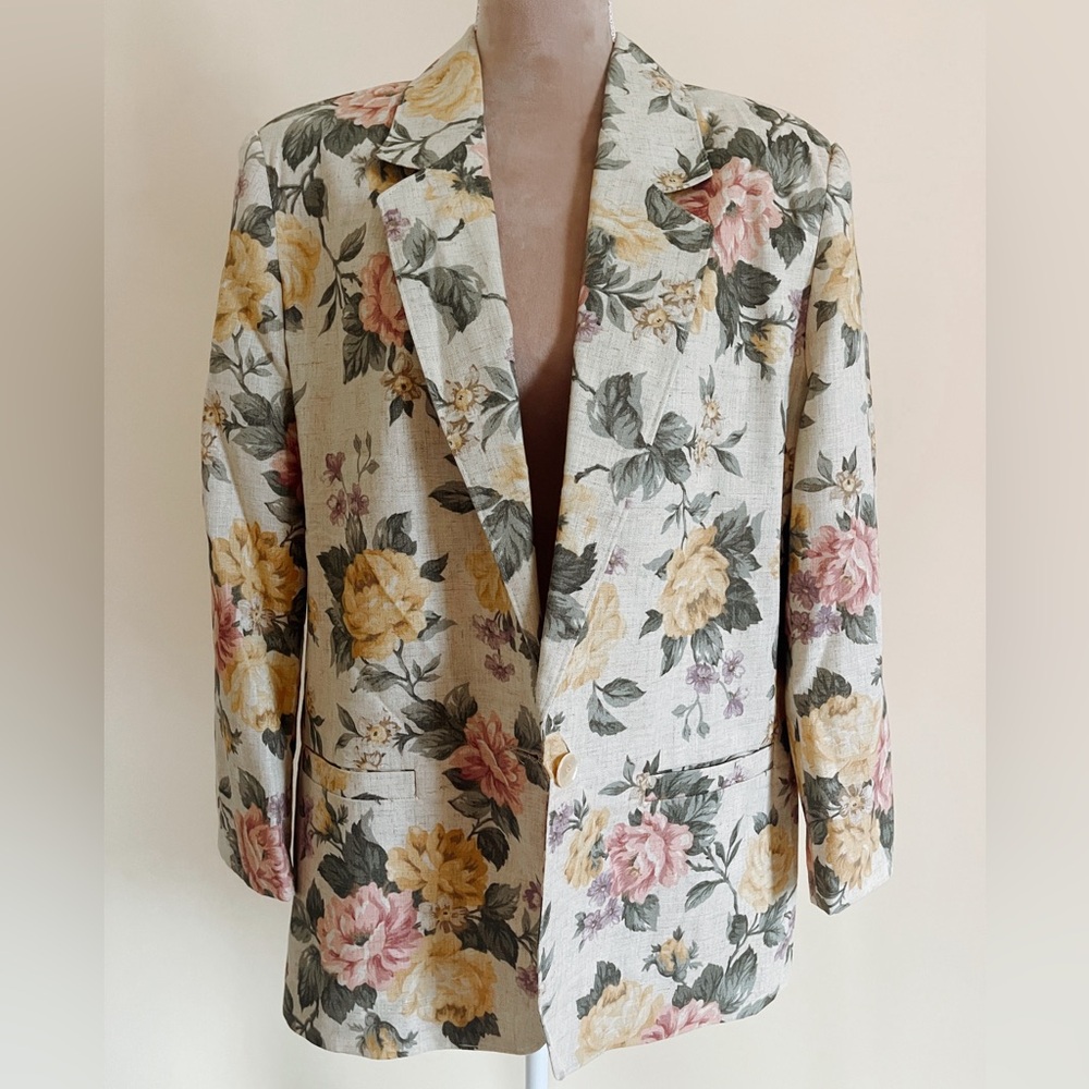 Vintage Floral Blazer